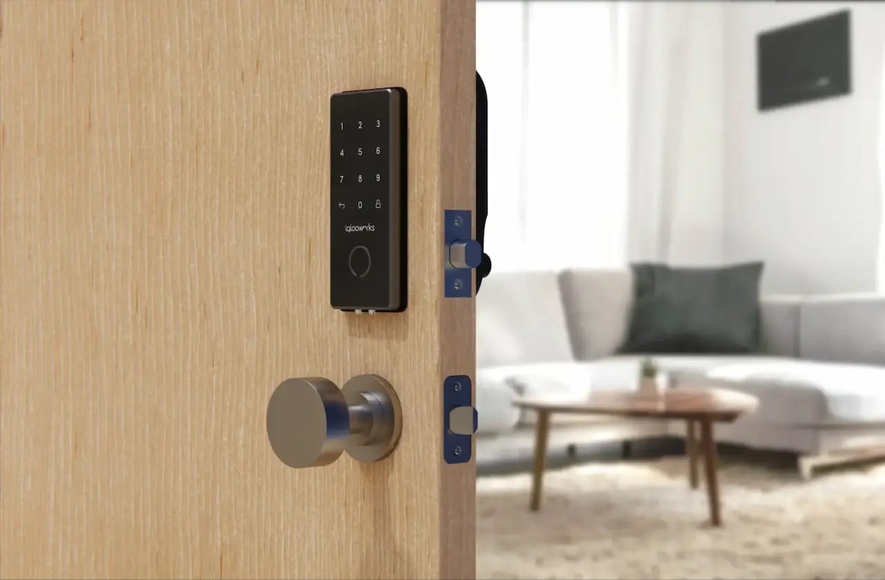 IoT Deadbolt smart lock